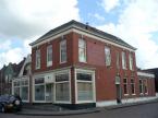 Uithuizen, Schoolstraat 31 en 31a / Oudestraat 8 en 8a en 10