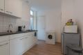 Twee appartementen Amsterdam, Derde Kostverlorenkade 17 & Bestevâerstraat 233-I